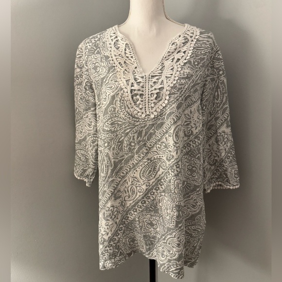 Jones New York Tops - Jones New York Linen Blouse with Crochet Detailing. Gray/white Size Large